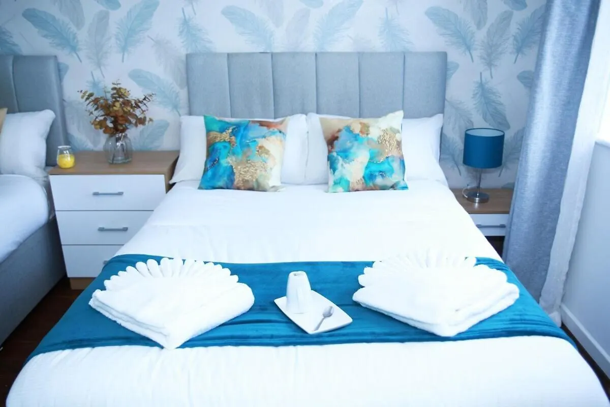 Superb Stonewall Terrace London Holiday home